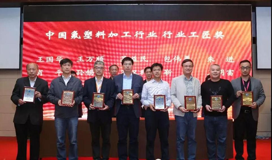 1541057488749011.png blob.png